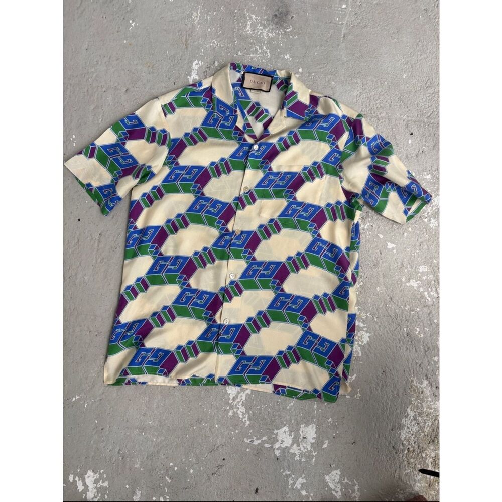 Gucci silk 3-D men’s bowling shirt